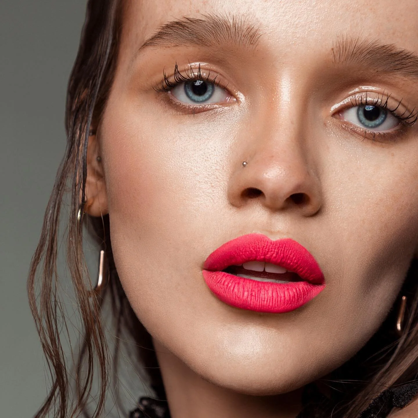Model: @chloe.m.hall 
Photographer: @rayjrich.photography 
Muah: me @kaleadoesmuah 
Agency: @selectmodelatlanta 
.
.
.
.
.
.
.
.
#makeup #atl #atlanta #makeupartist #beauty #editorial #editorialphotography #gloss #lipstick #maccosmetics #sephora #dan
