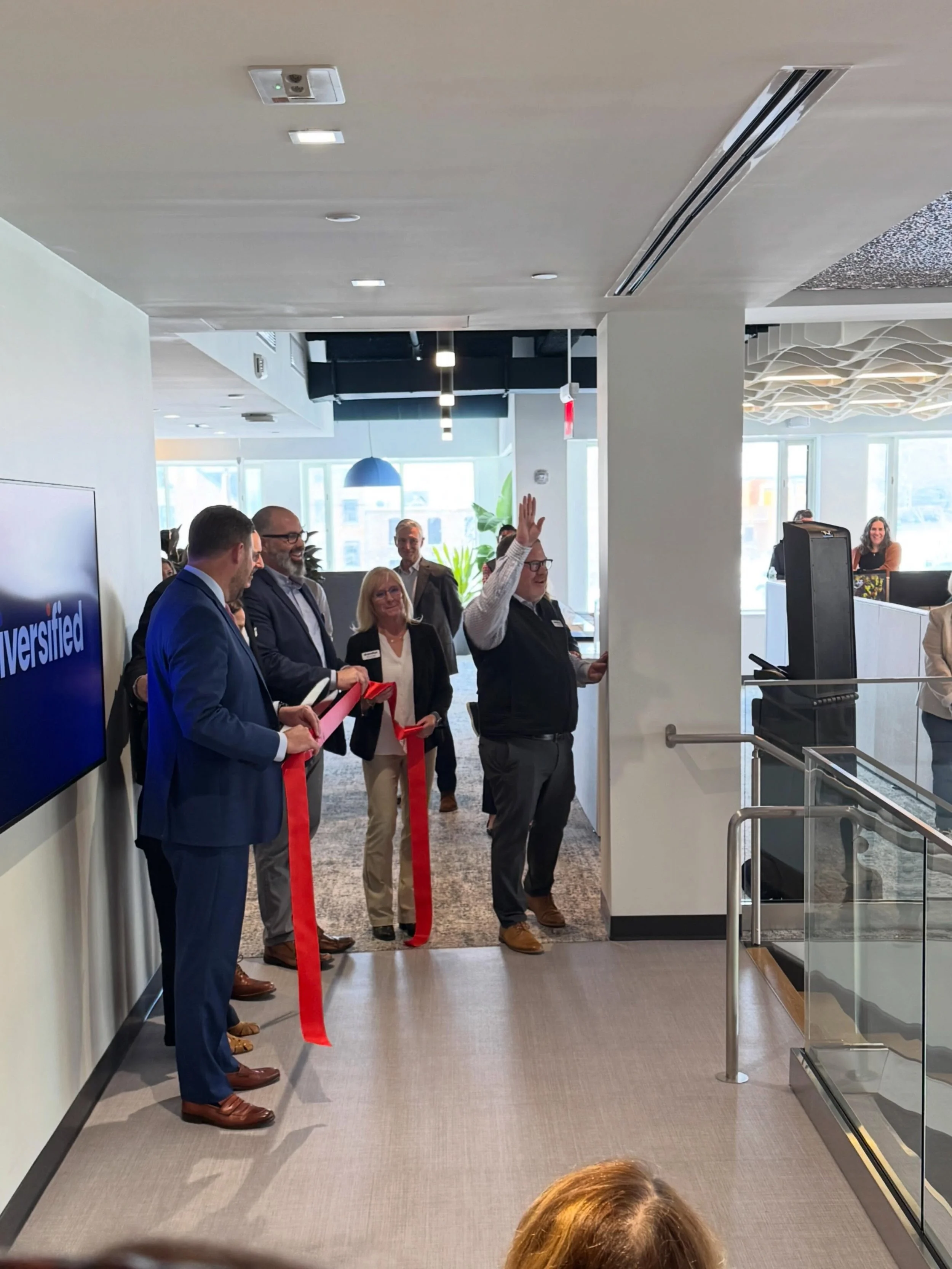 Last week we attended the ribbon cutting for the new Diversified headquarters in Portland! Congratulations on your new space, we loved building it for you. 🌟