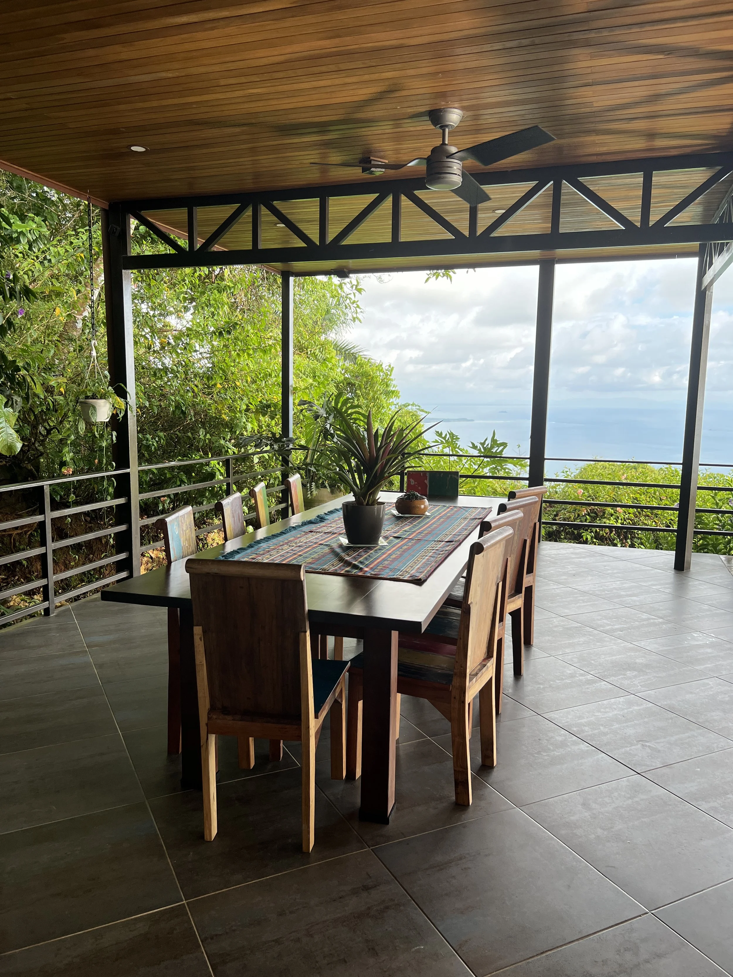 Dining table 2.jpeg