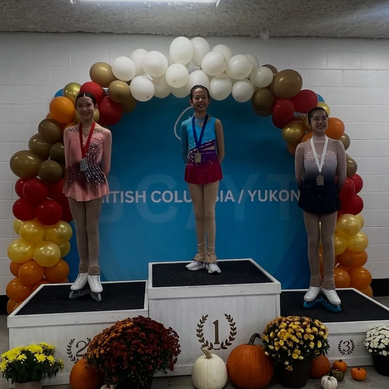 First place for Jolie at Autumn Leaves in Pre-Juvenile U13! ⭐️ 🥇 ⭐️
