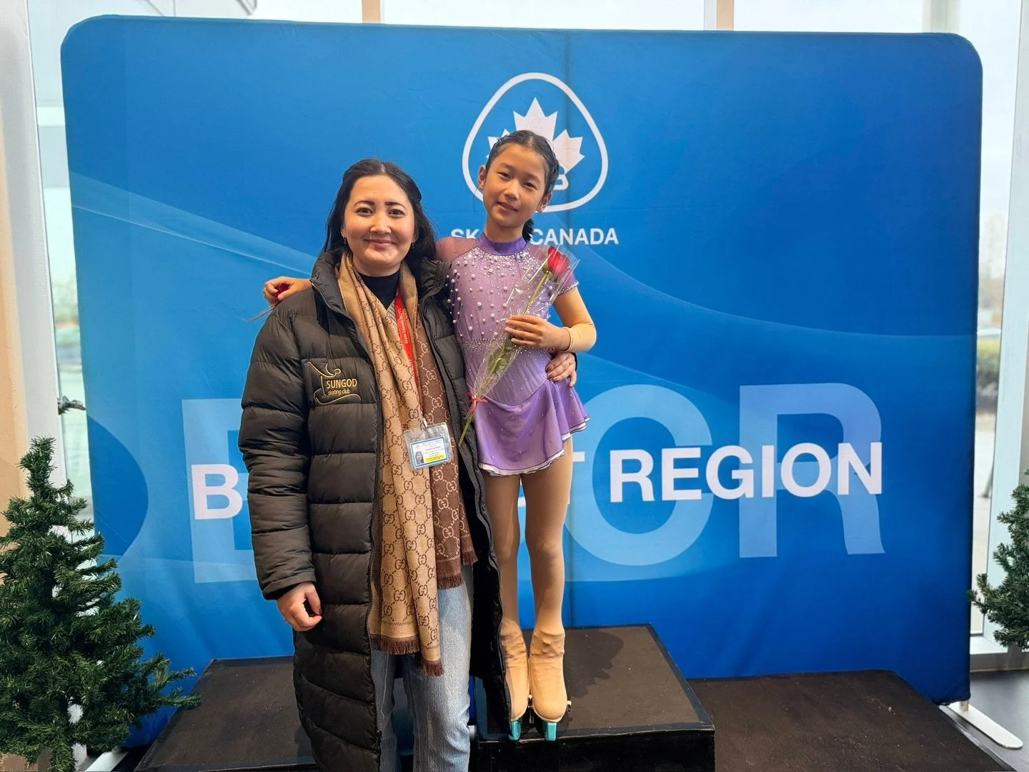 Congratulations Jasmine Xu for a silver medal 🥈 in Star 5 at Jingle Blades!