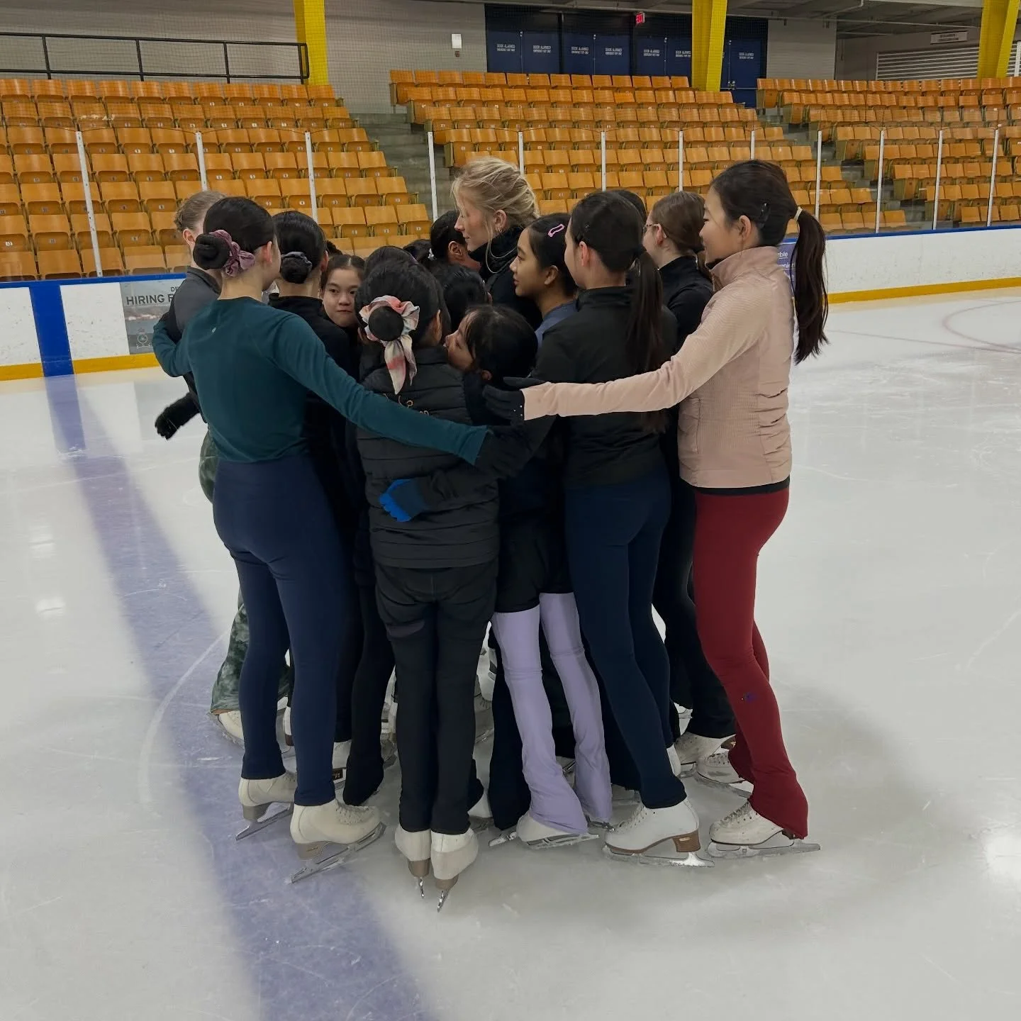 🇨🇦 🍁&mdash;&mdash;&mdash;>🦘🇦🇺 Wishing Coach Julie huge success as she pursues her medical degree &lsquo;down under&rsquo; in Australia! 🫶 we hope to see you again soon!