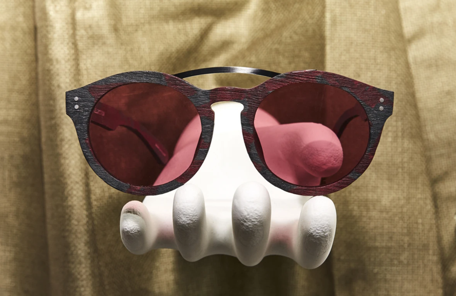 red selinas.png