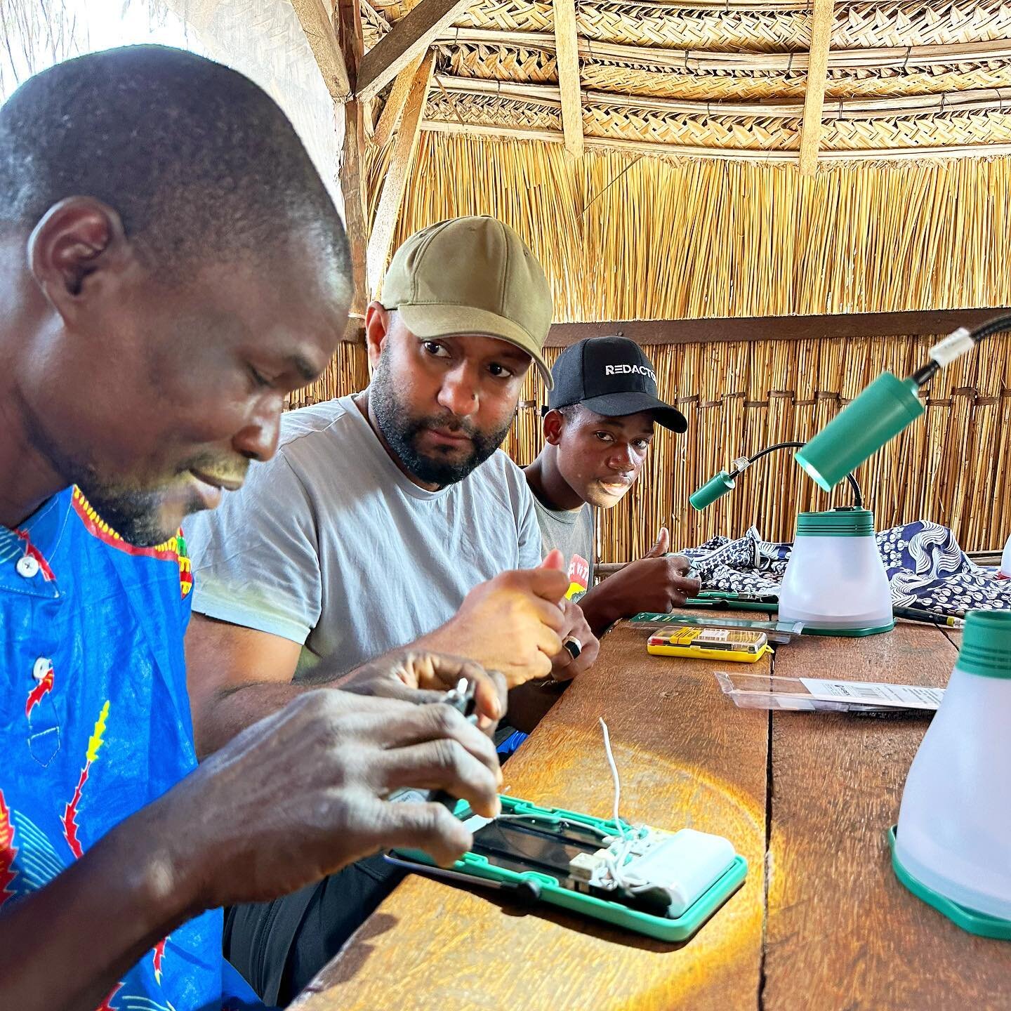 Way too often, many projects have setbacks due to a lack of guidance on maintenance or fixing the problems when it arises.
🛠️
Luckily for us when @brightproducts visit us down in Mozambique they brought a Electrical engineer that shared with us thei