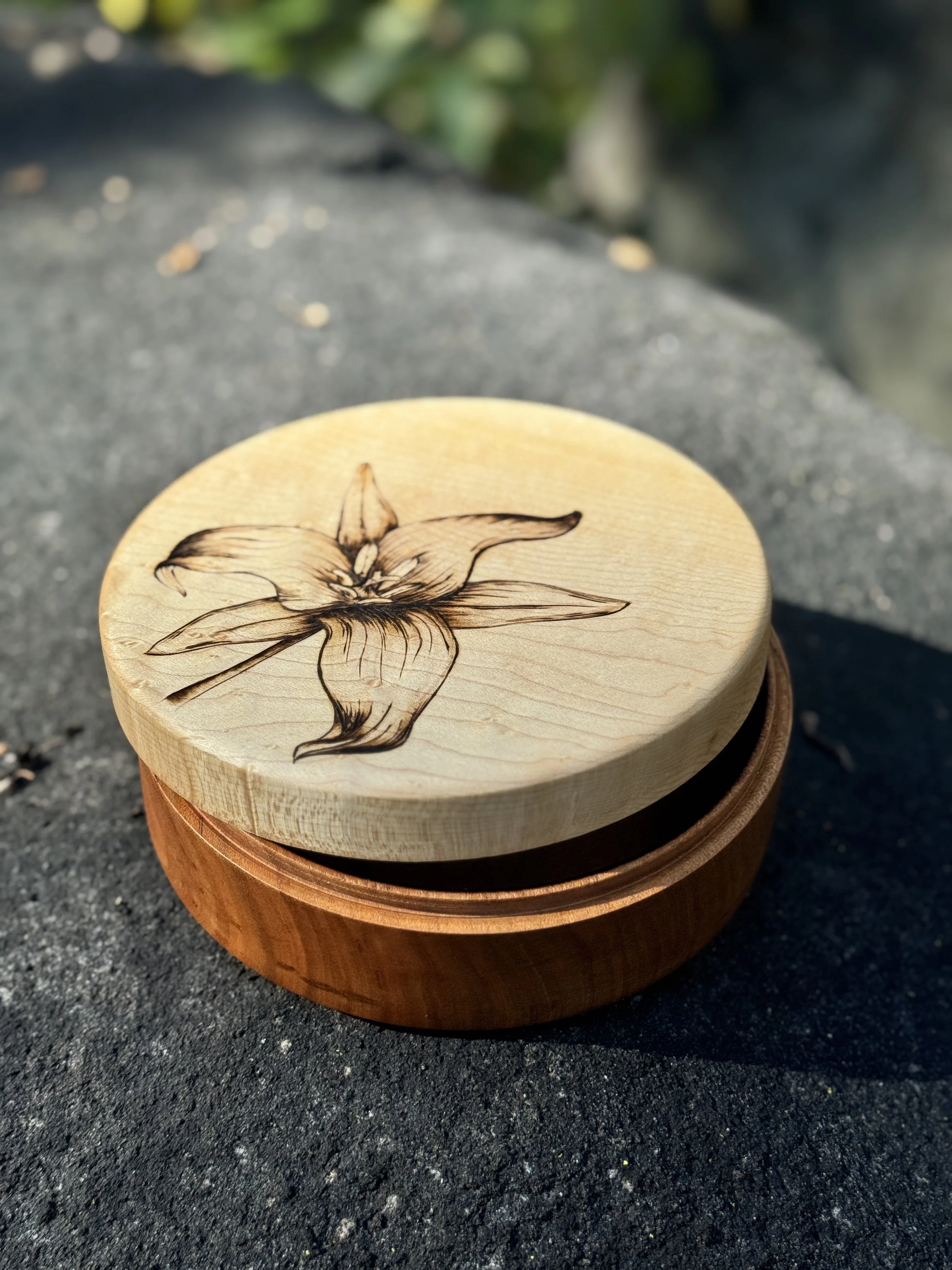 Trillium Lidded Box