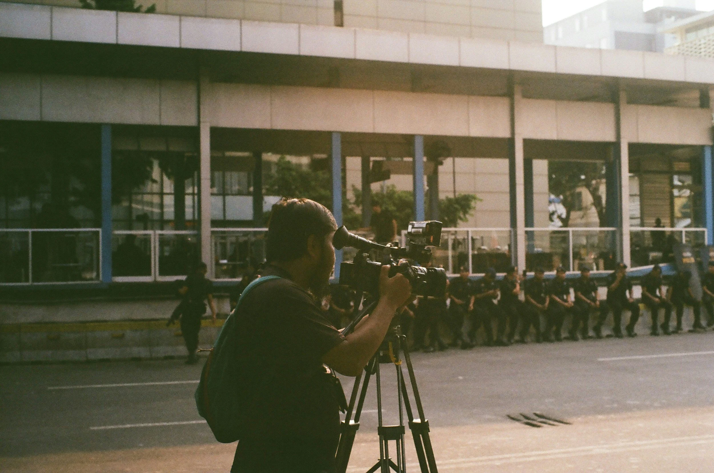The common threat, the common good: why journalists and humanitarians need to work more together