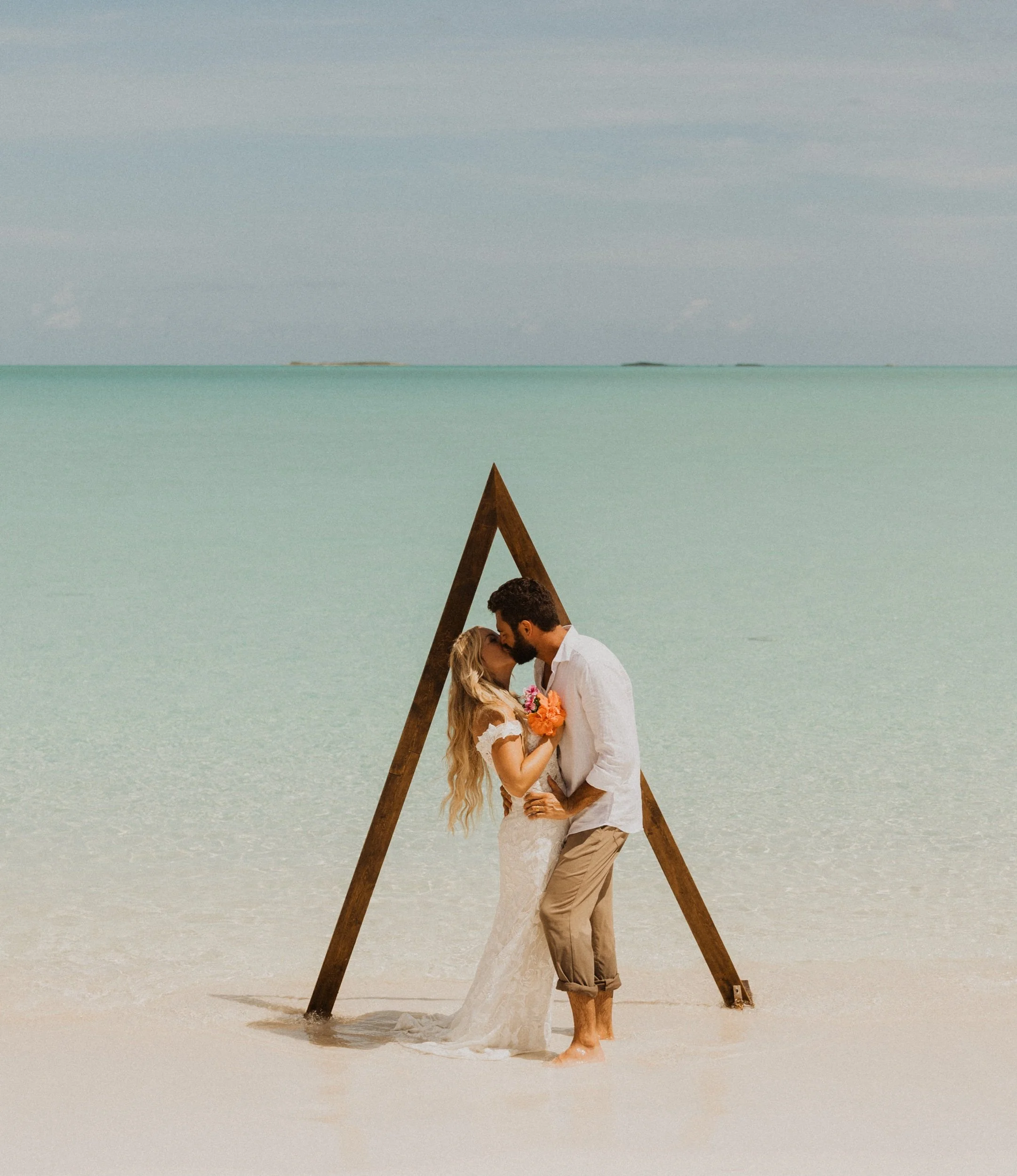 Destination wedding Bahamas