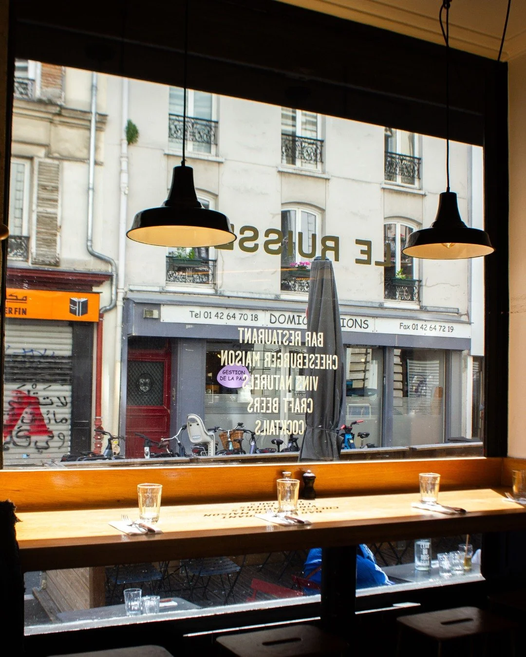 Burgers with a view 👀
📍Ruiseau 18
65 rue du Ruisseau, tous les jours de 12h à 23h 💥
