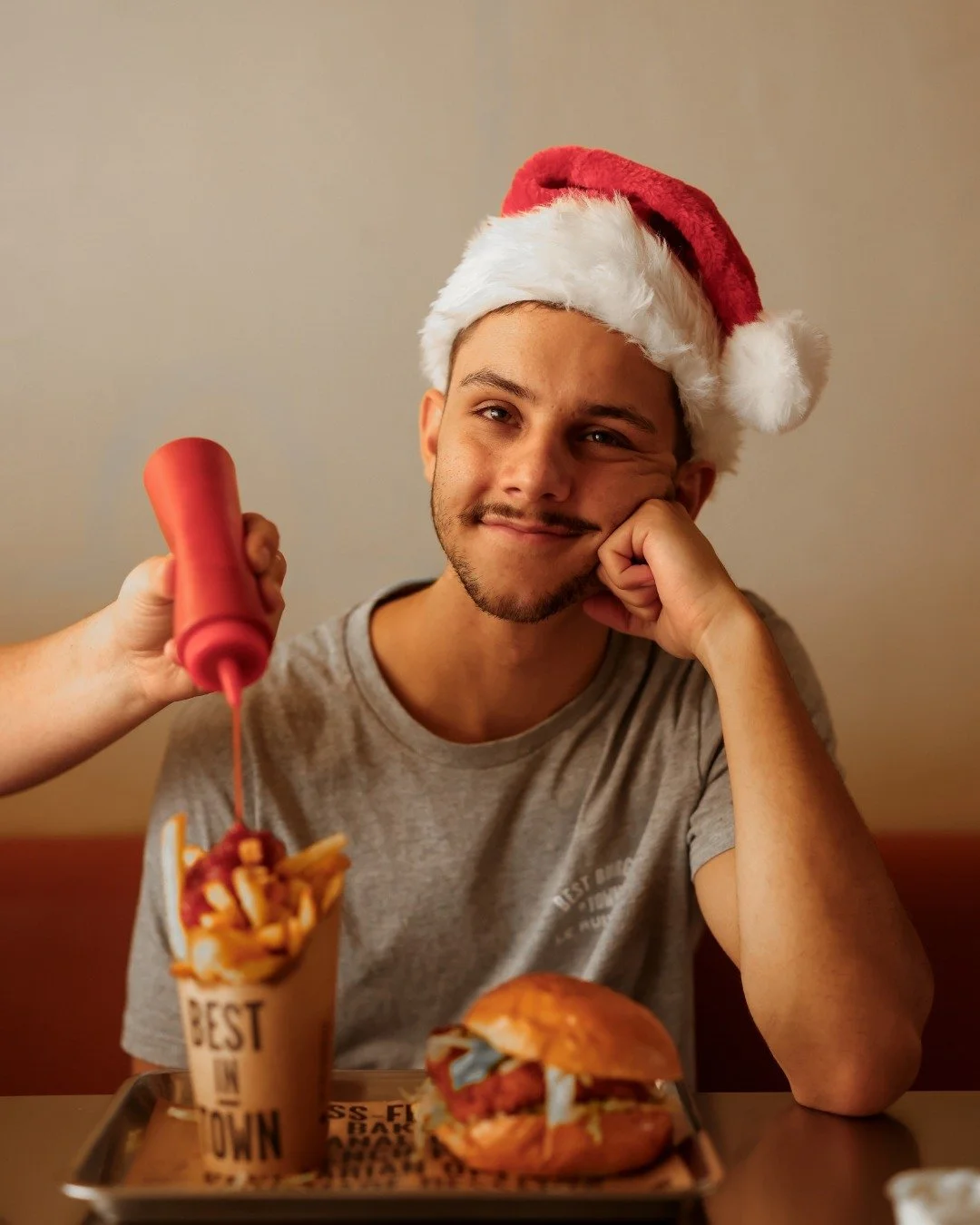 Les f&ecirc;tes approchent et nos &eacute;quipes l&egrave;vent un peu le pied mais pas d&rsquo;inqui&eacute;tude, on revient vite 🎅

Ruisseau 14 : ferm&eacute; les 22, 23, 24, 25 et les 29, 30, 31 d&eacute;cembre
Ruisseau 18 &amp; Rambuteau : ferm&e