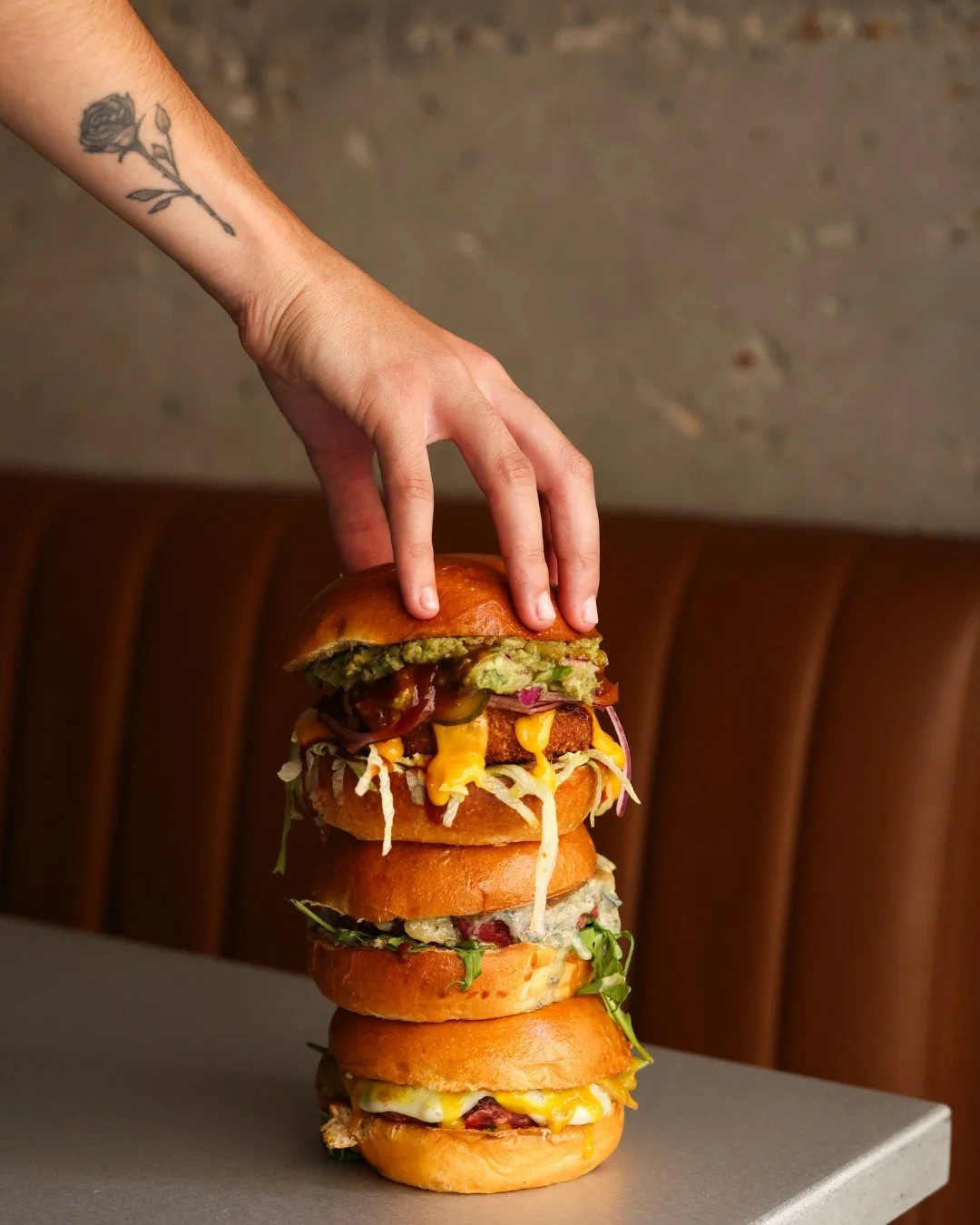 Choisir, c&rsquo;est renoncer, donc on prend tout.

📸 @makimanoukian