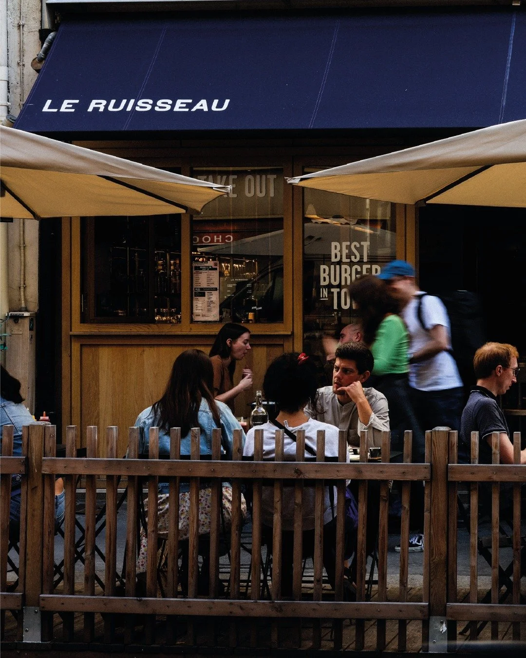 This is Ruisseau 14

📍 8 rue Br&eacute;zin, 75014 Paris

Du mardi au vendredi : 12H - 14H30 / 19H - 22H30
Du samedi au dimanche : 12H - 16H / 19H - 23H

📸 @makimanoukian