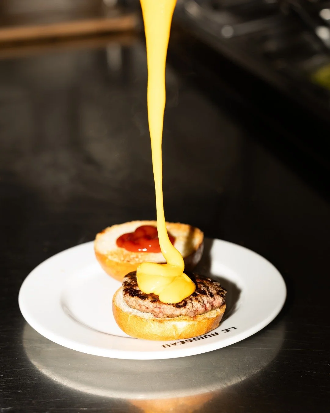 👯&zwj;♀️ Duo de minis burgers: pourquoi choisir quand on peut en prendre deux ?