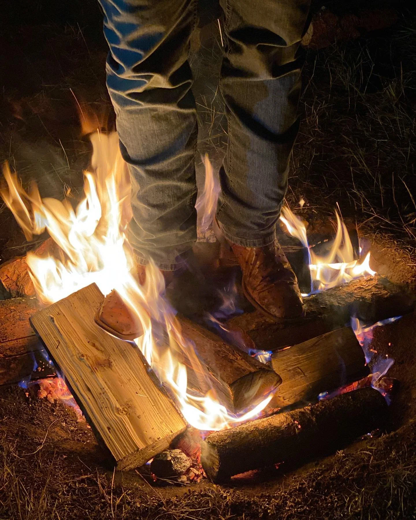 Keep the beer cold and the QUILLS hot! #fullquillfriday #cheerstotheweekend