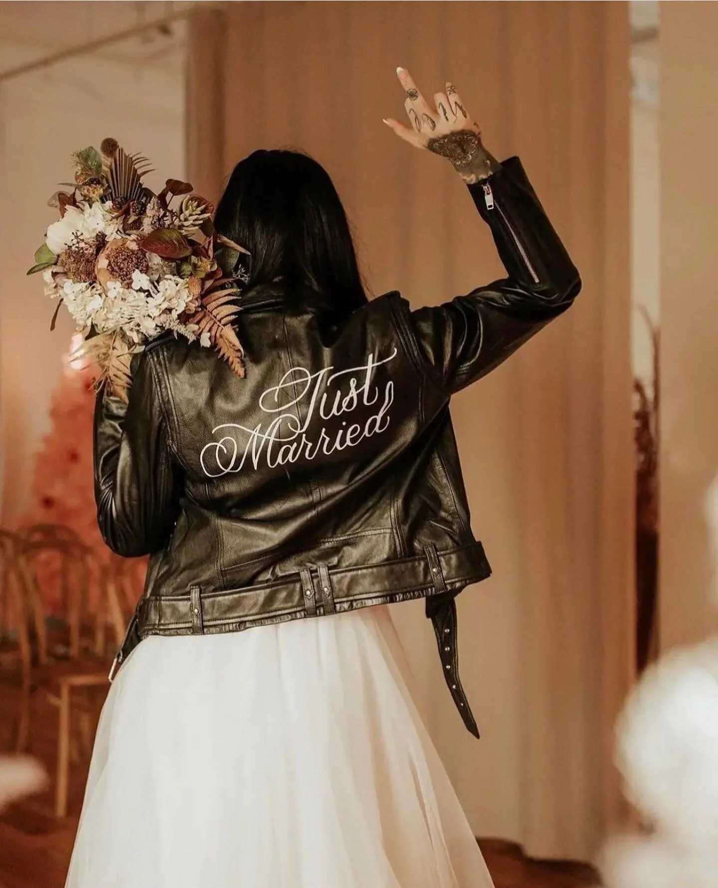 Bad A$$ Bride Vibes π
Personal style is what makes each wedding unique, never hesitate to show off what makes you, YOU! 
#WolfvilleWeddingChapel 
. 
.
.
#nontraditionalbride #bridelook #bridalglam #nontraditionalwedding #uniquewedding #wolfville