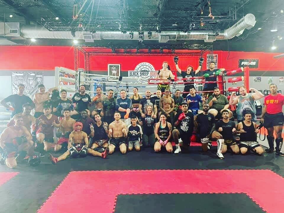 This past Sunday was amazing like always! 
 Huge S/O for our combat Brothers and sisters over at @ambushmuaythai for coming out and supporting our community sparring Sunday 🤺

#TheThaiBox #BlackSheepBoxing #TraumaMuayThai #AmbushMuayThai #famioy #co