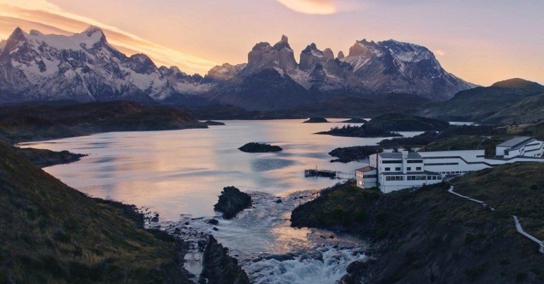 Need to get away from it all? We know just the place. Clients are soaking in these landscapes on the final leg of a spring break tour through Chile. 

#chile #patagonia #torresdelpaine #adventuretravel #getoutside #exploremore #luxuryspecialist #virt
