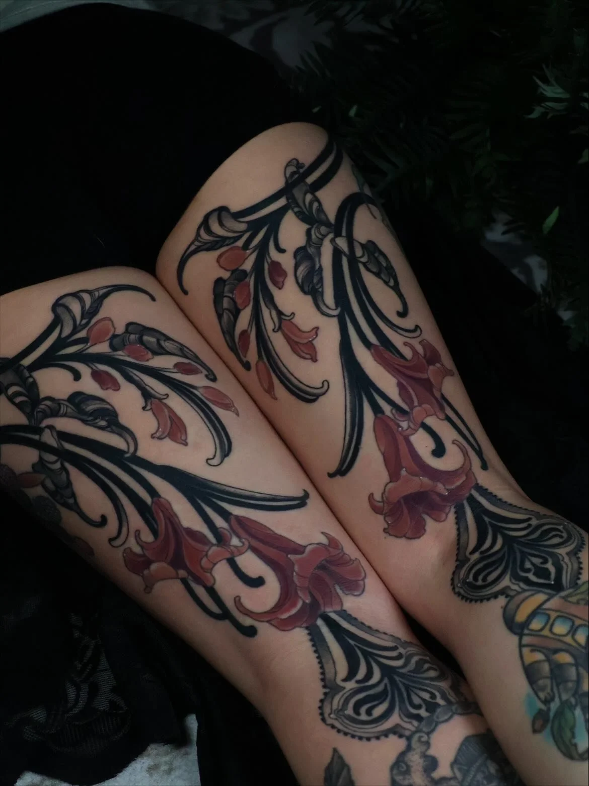 &bull;&bull;Symmetry&bull;&bull;

Thank you Katie for the trust and getting through this spicy placement. Excited to work together again in the future🖤
.
.
.
#tattoo #tattooart #tattooartists #tattooideas #ladytattooer #femaletattooartist #fusionink