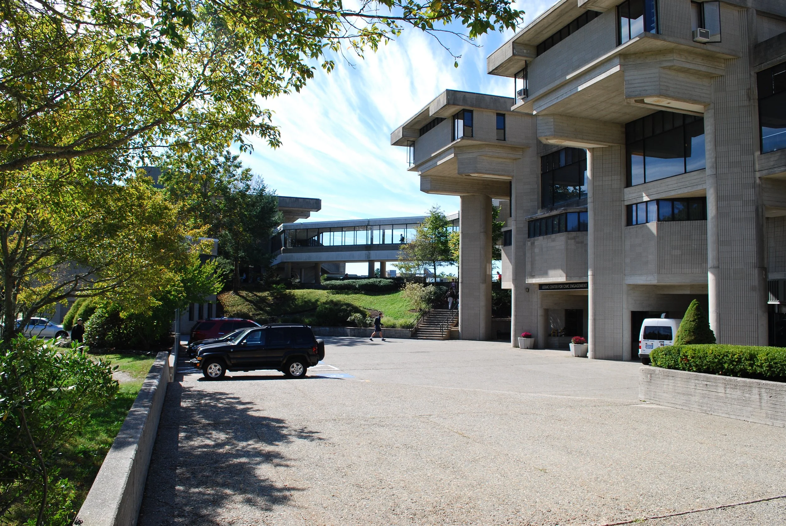 Copy of Loading Court at back Auditorium+LARTS.jpg