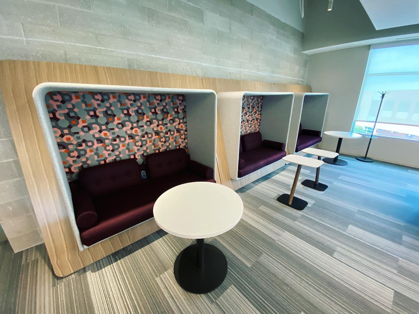 Happy Monday! Starting off this week with showing you an install from our Virginia team. How cool are these nooks (LeanTo)? #synergyinstallation #richmond #richmondva #ancillaryfurniture #furnitureinstallation #furniture #furnitureinstall