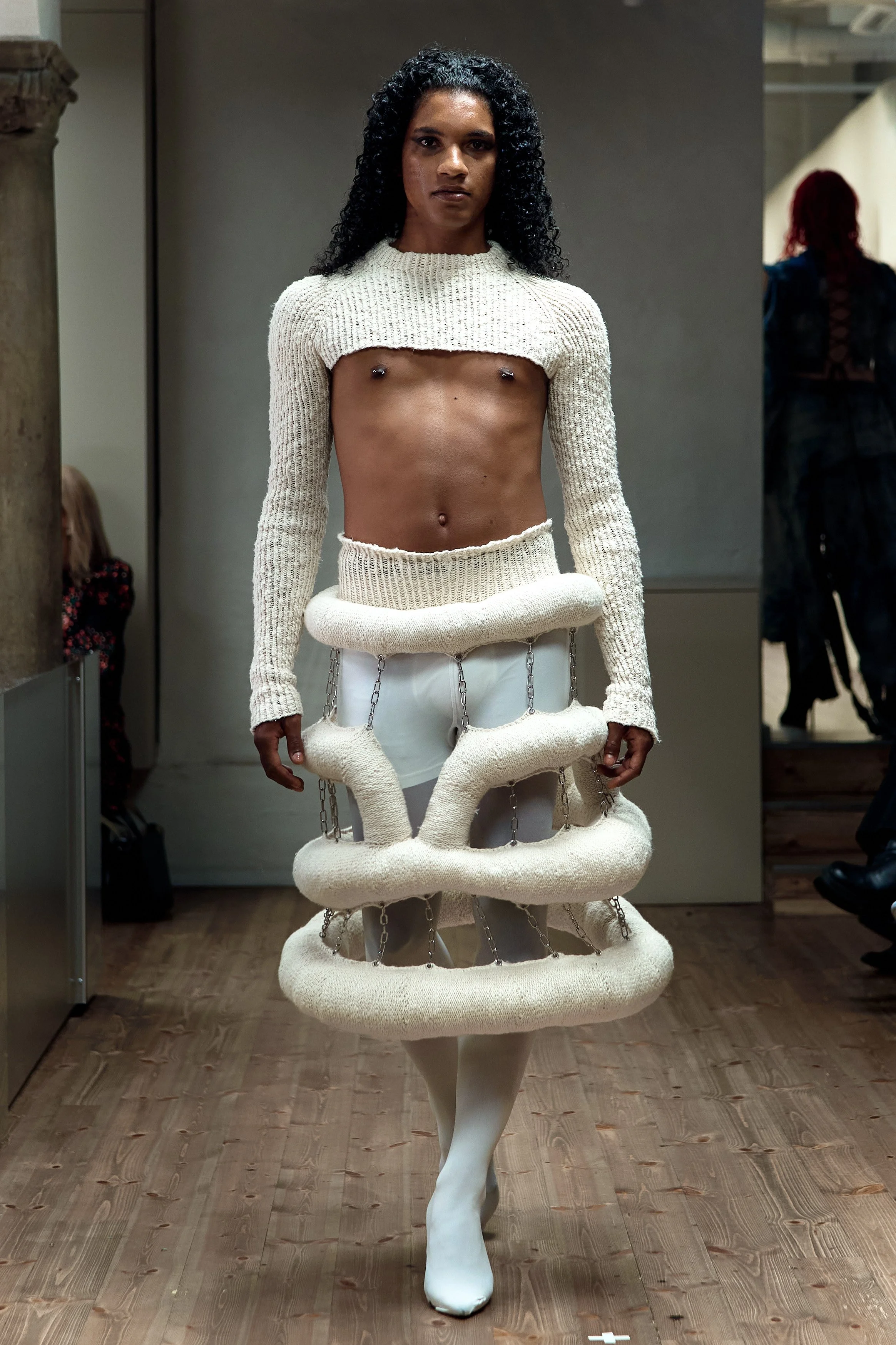 Shotby_luca.DanielSteien.OsloRunway.August24.Runway.Cropped.Websize 13.jpg