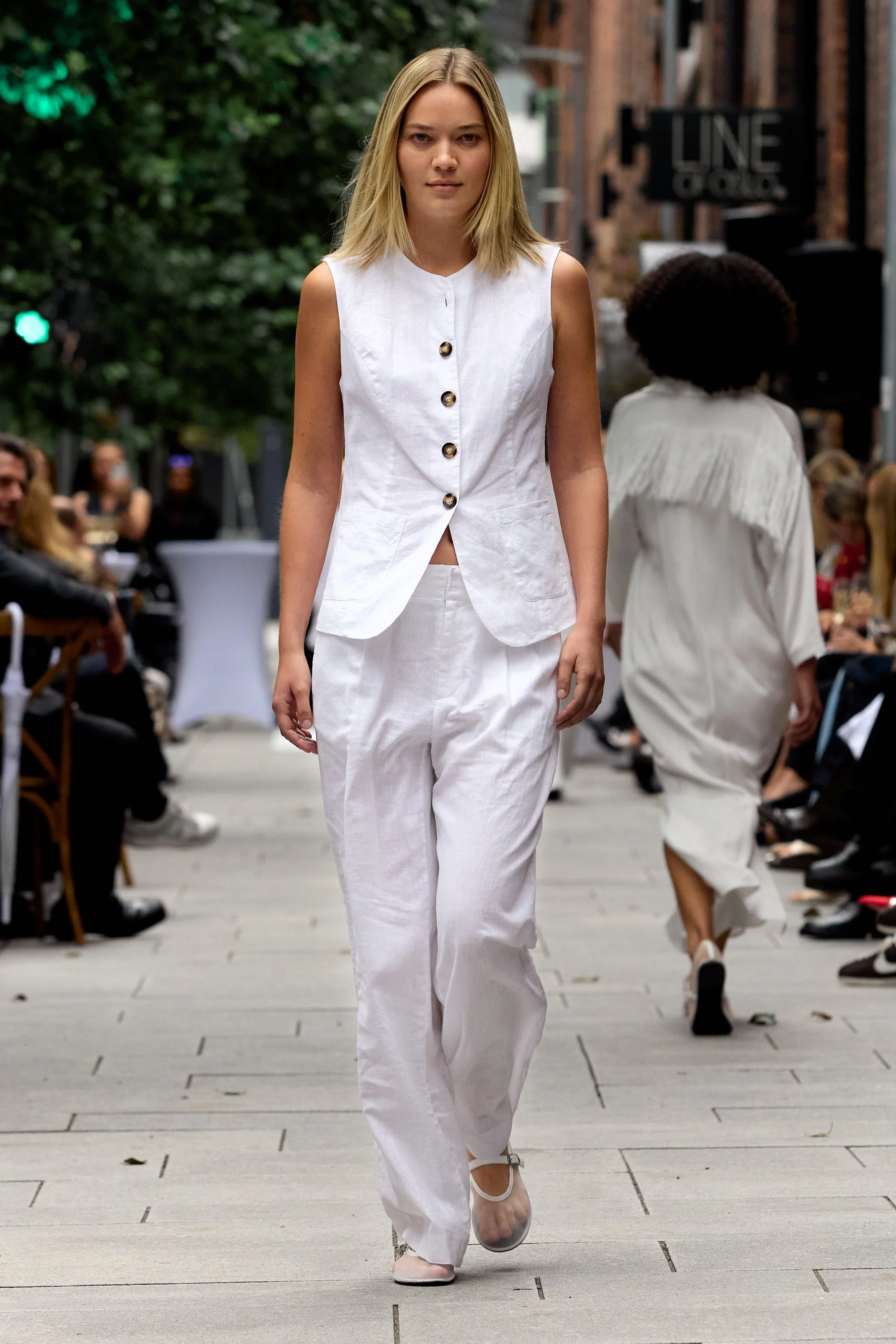 Shotby_lucas.LineofOslo.ORW.August24.Standardcrop 5.jpg