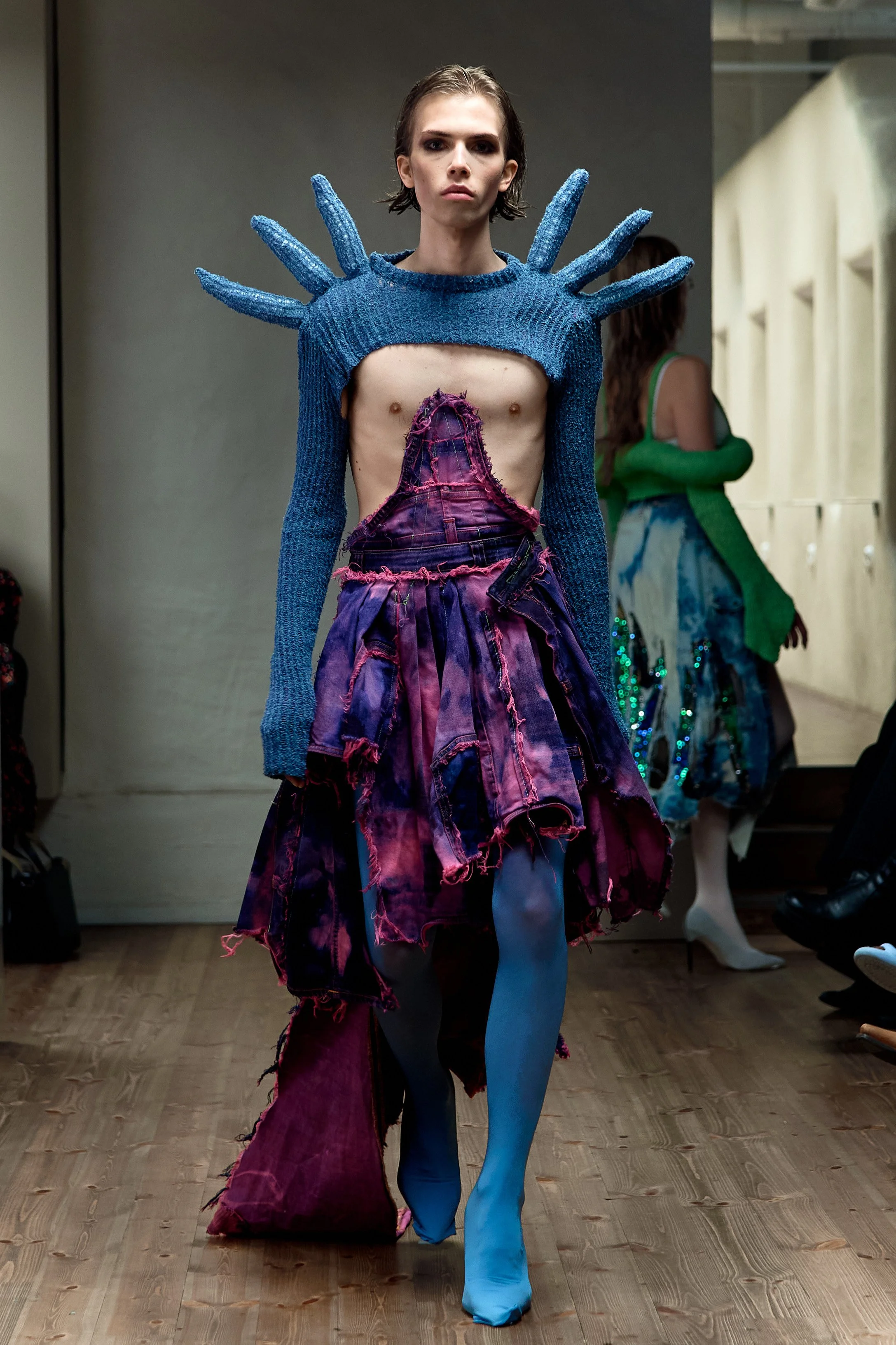 Shotby_luca.DanielSteien.OsloRunway.August24.Runway.Cropped.Websize 20.jpg