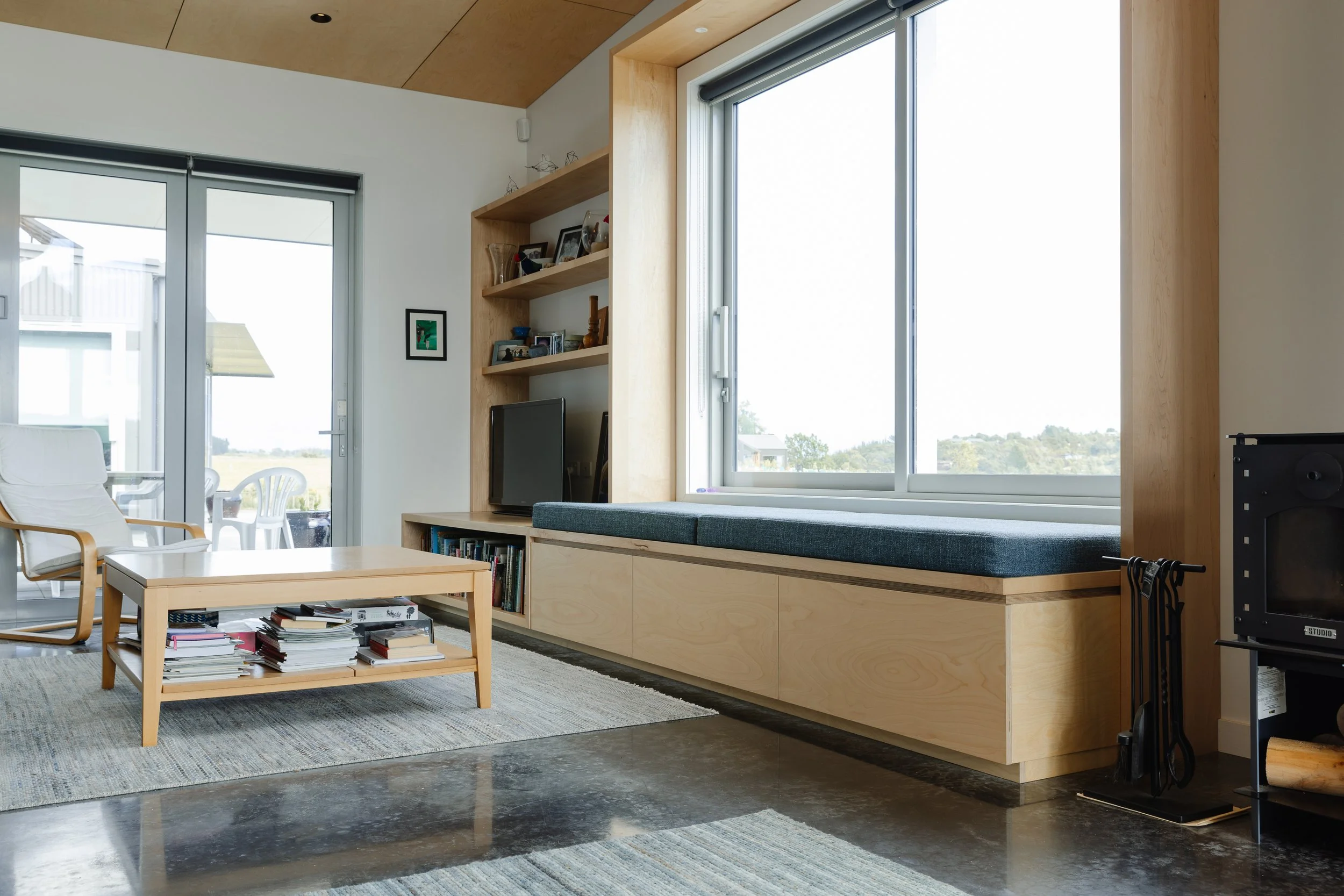 TV cabinet and Bench Seat