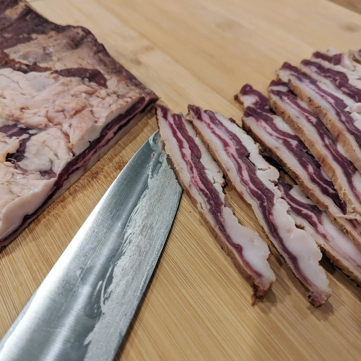 This was a first for us! Homemade bacon!
(And I mean HOME made - this pig was raised here on the farm and was one that we butchered ourselves. So we raised, butchered, cured, and smoked this meat all on farm.)

Look at that color! 😍 Meishan meat jus