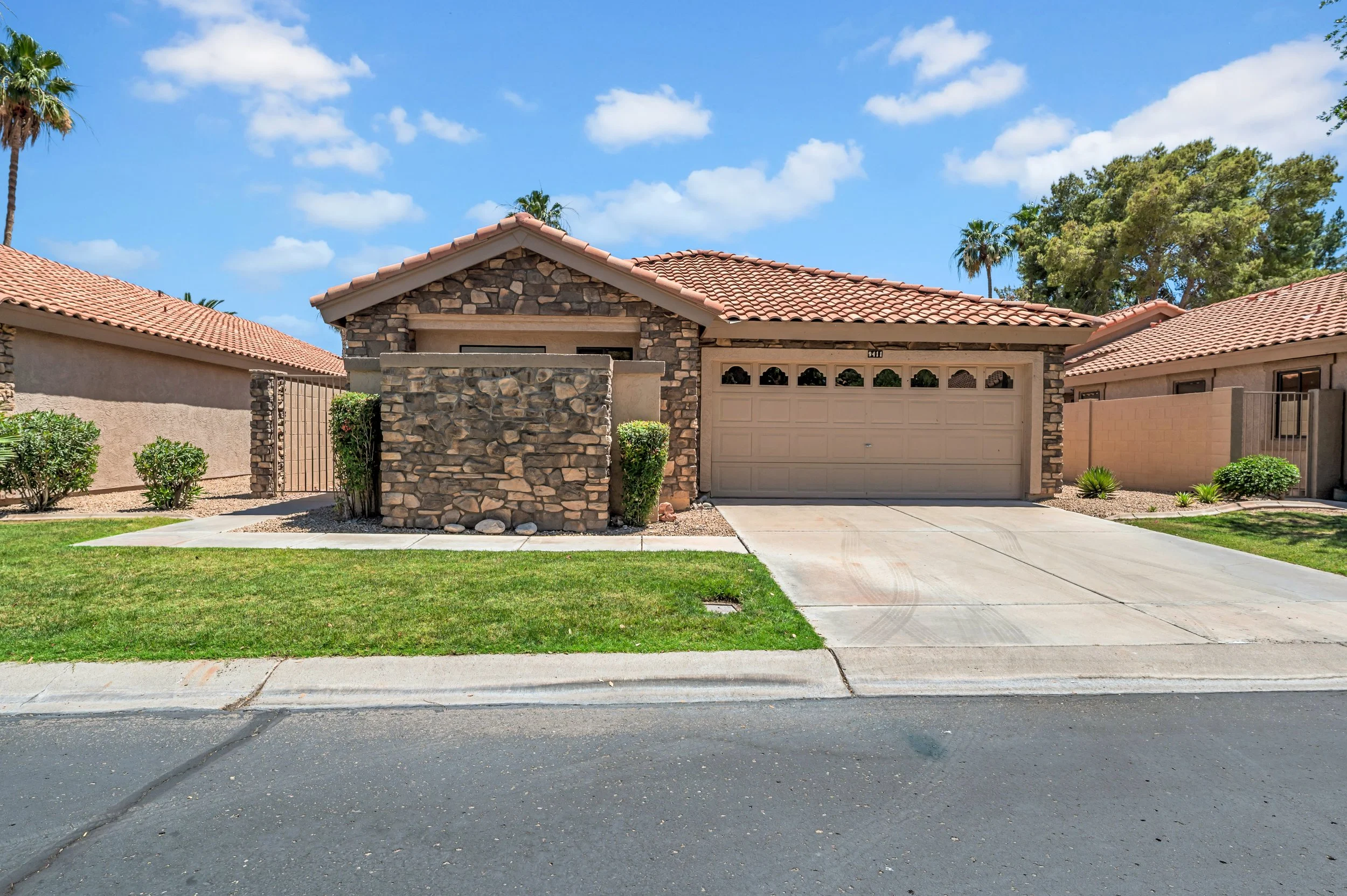 1-print-9411 W Kerry Ln-1.jpg