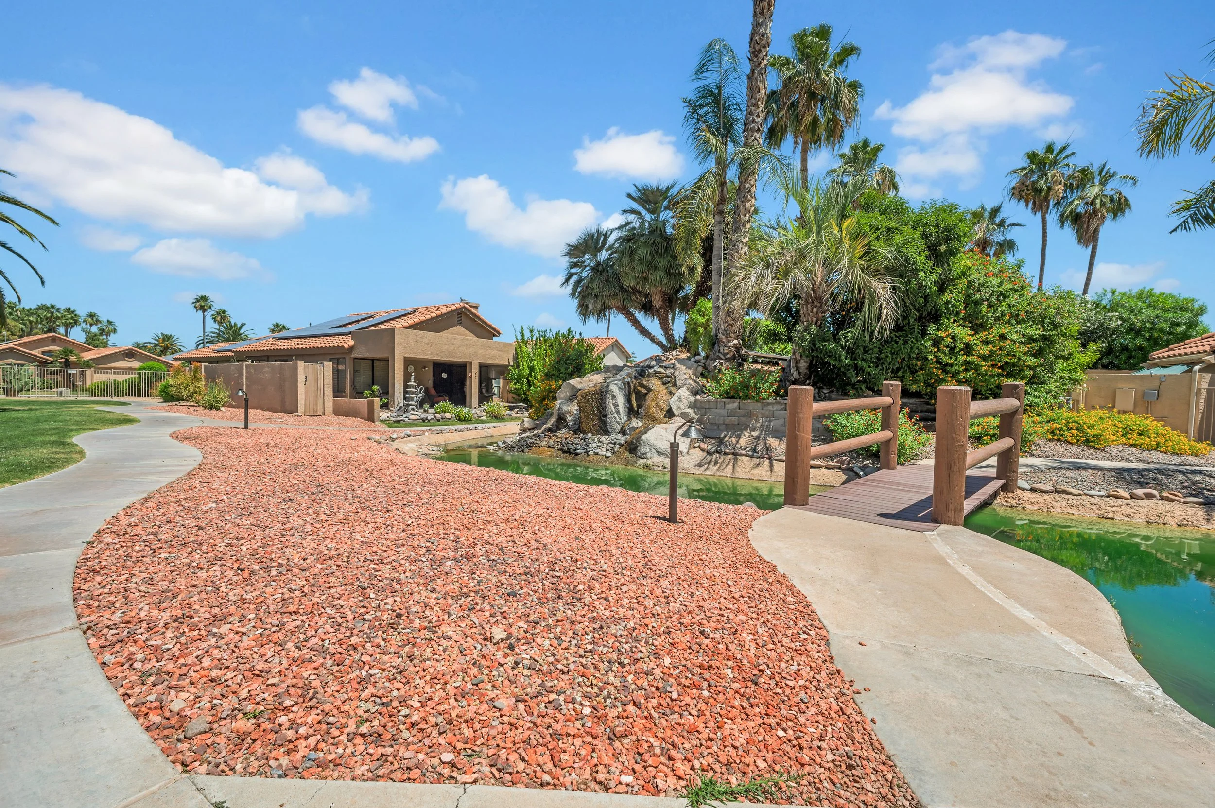 30-print-9411 W Kerry Ln-30.jpg