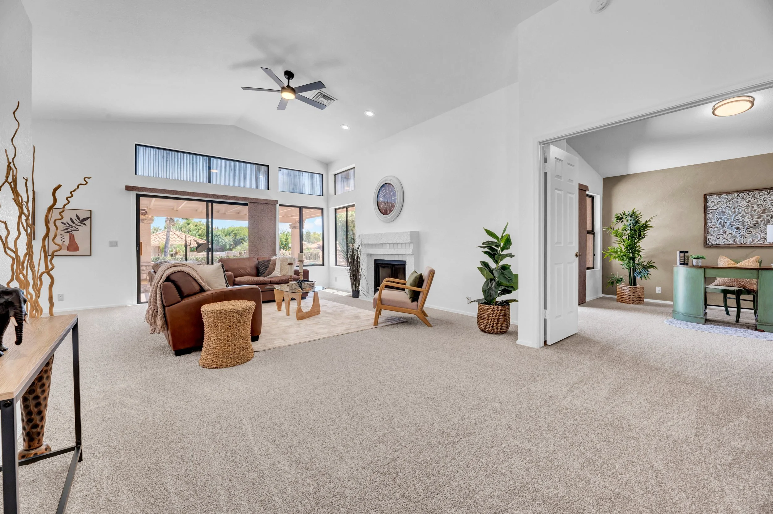 6-print-9411 W Kerry Ln-6.jpg