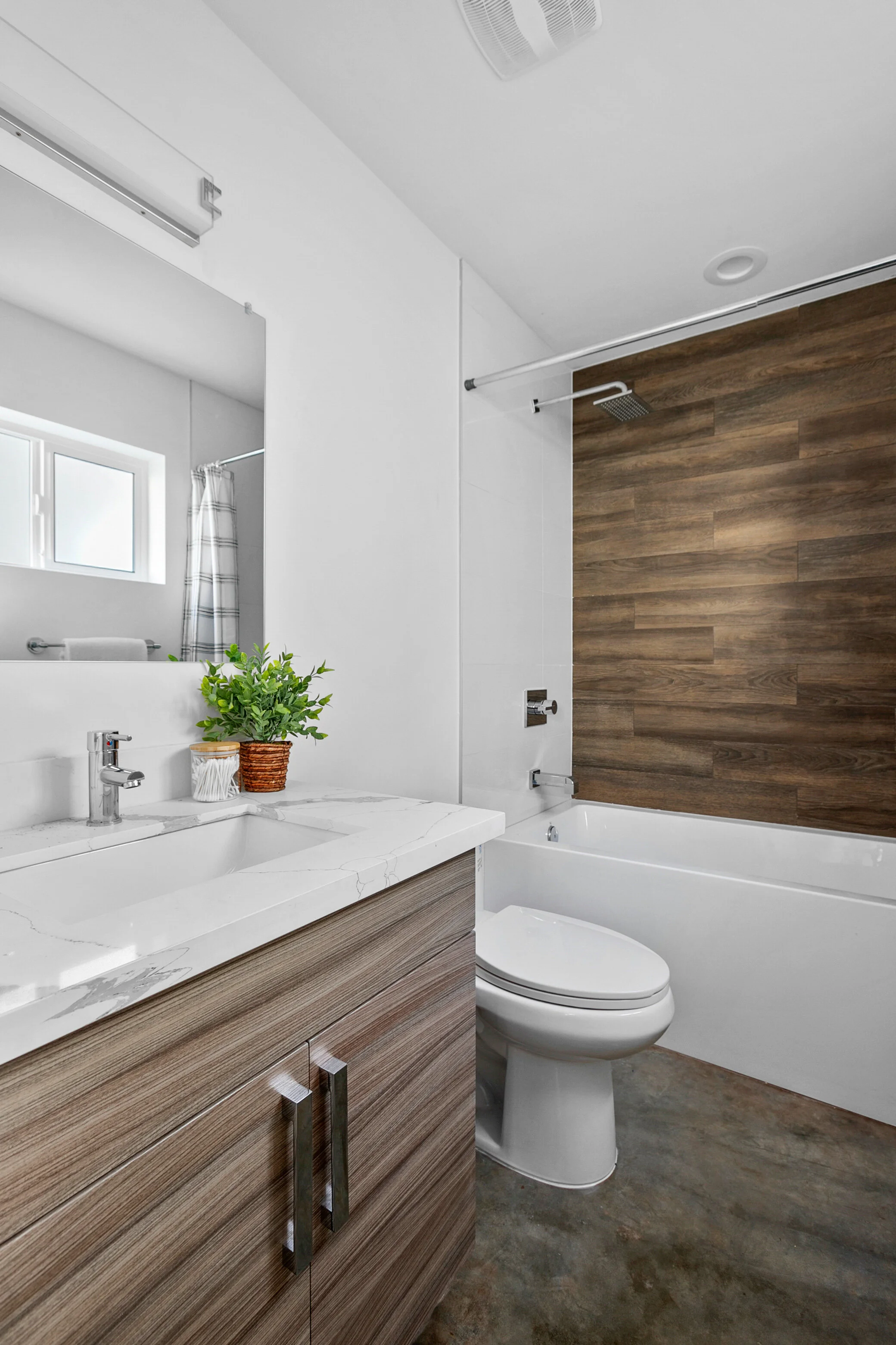 6633 Carleton Ave S Seattle (3 of 35).jpg