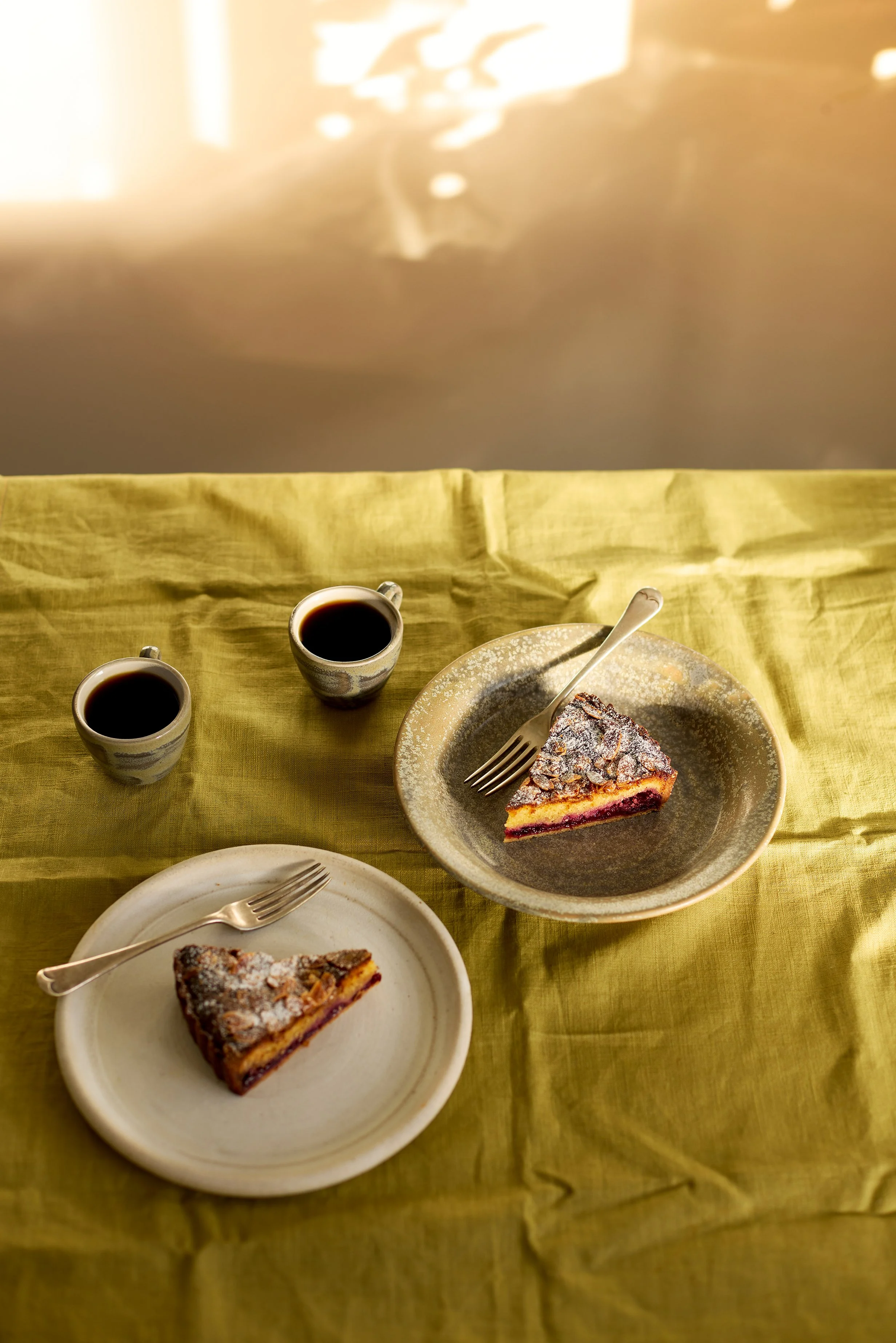 Bakewell tart and coffee