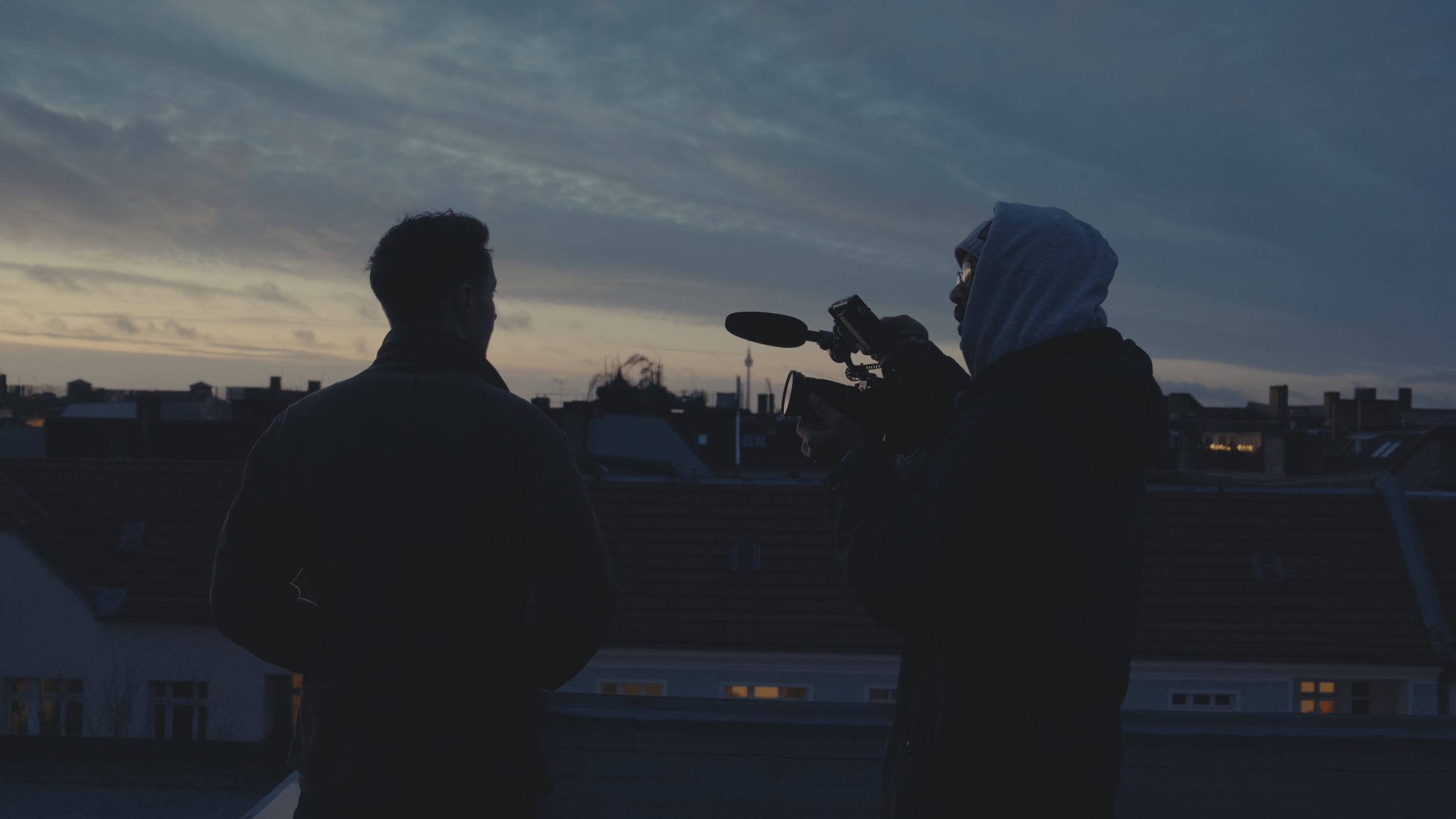 B CAM.00_05_06_36.Standbild001.png