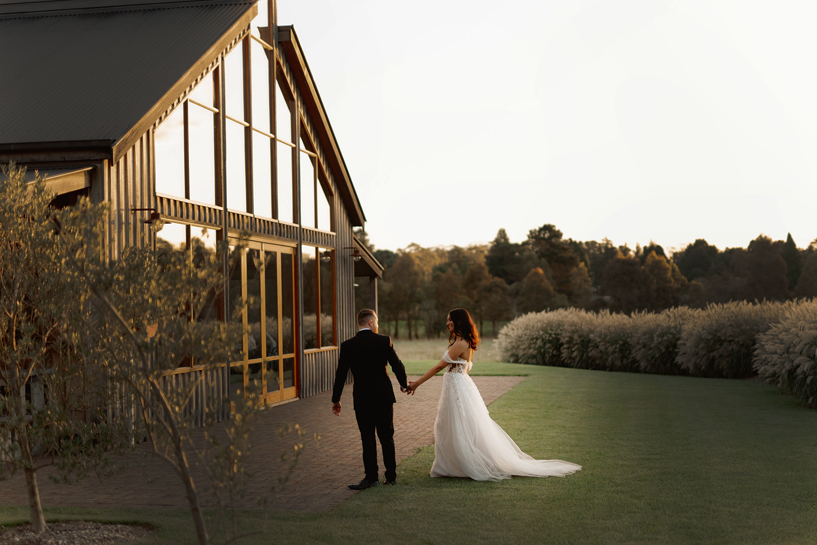 086 VB302057_Sneak Peek_INLIGHTEN 086_websize.png