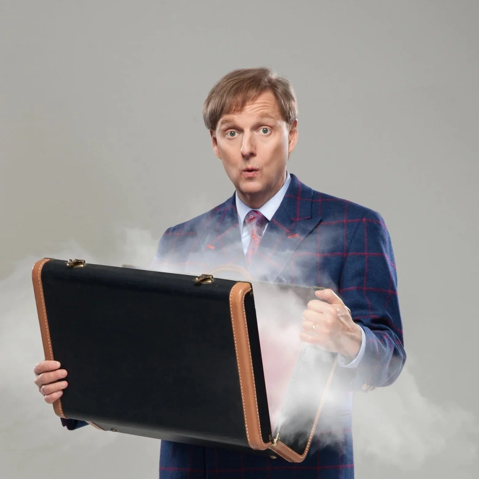 S11 E1 MAC KING: Well Plaid