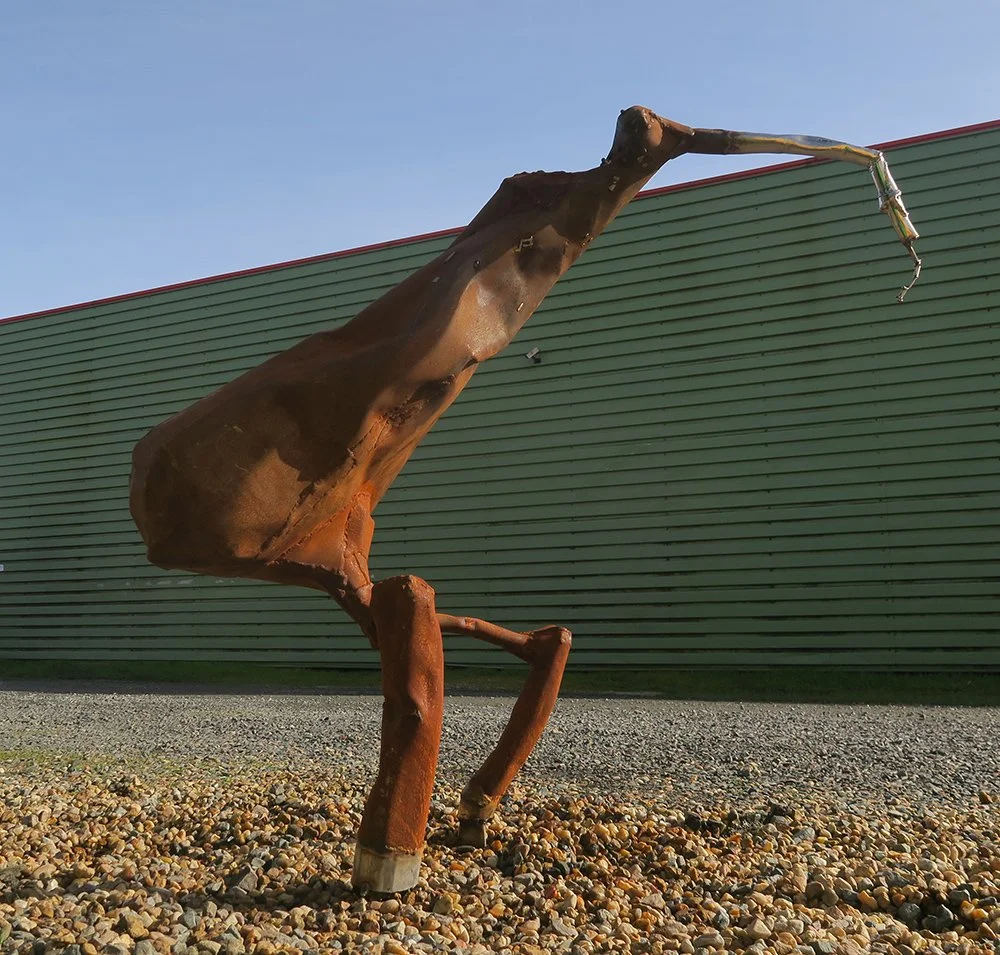 le Ventre-hauteur130cm-acier et inox-5000?.jpg