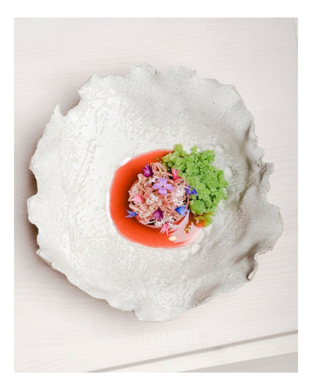 Rubarb cevice | basil granit&eacute; | chard

#oz #vegetarian #caminadagroup #f&uuml;rstenau #andreascaminada @andreas_caminada_schauenstein @simeon_nikolovv