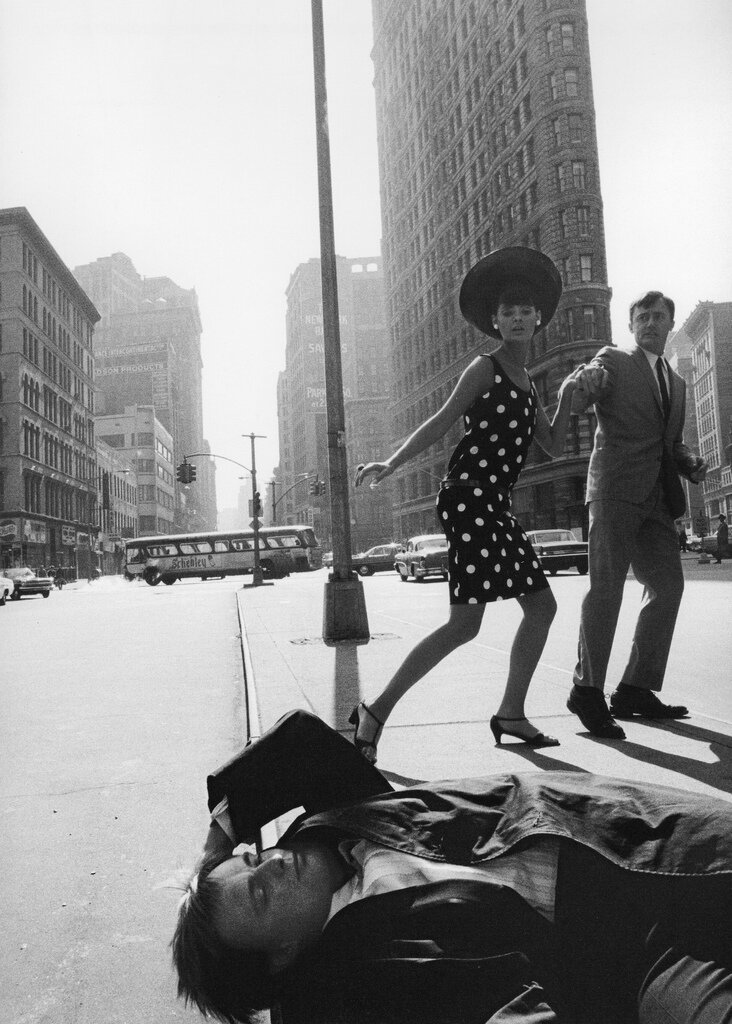 The Man From U.N.C.L.E., Katherine Carpenter, Robert Vaughn, David McCallum, New York, 1965. Photo by Jerry Schatzberg.