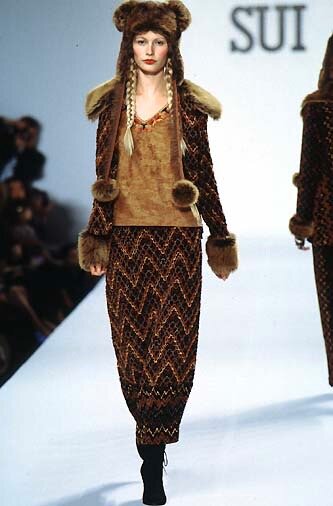 Kirsty Hume modeling in Anna Sui's f/w 1998 collection.