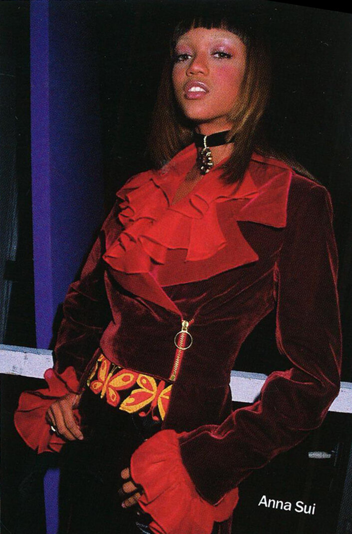 Tyra Banks modeling Sui's f/w 1992 collection.