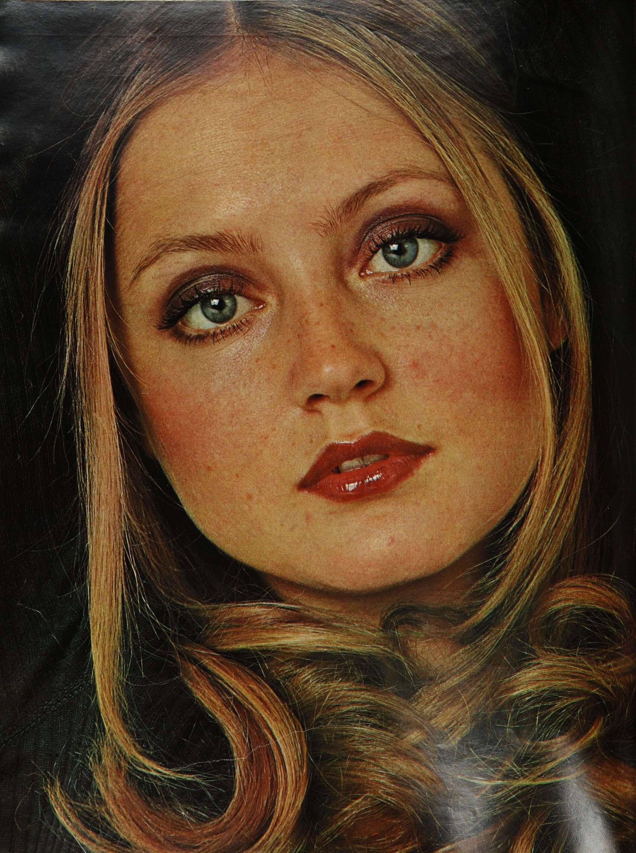 Ingrid photographed by Carmen Schiavone for Seventeen, July 1971.