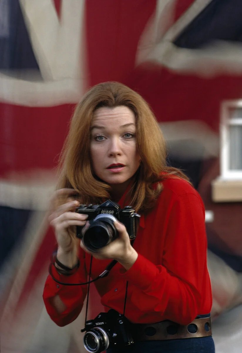 Shirley McLaine holding Tony’s camera, 1971