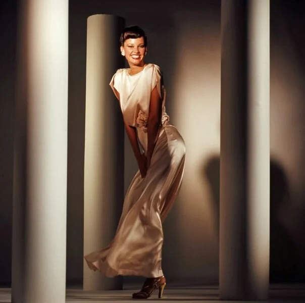 Vogue, Marcie in John Bates, 1976.jpg