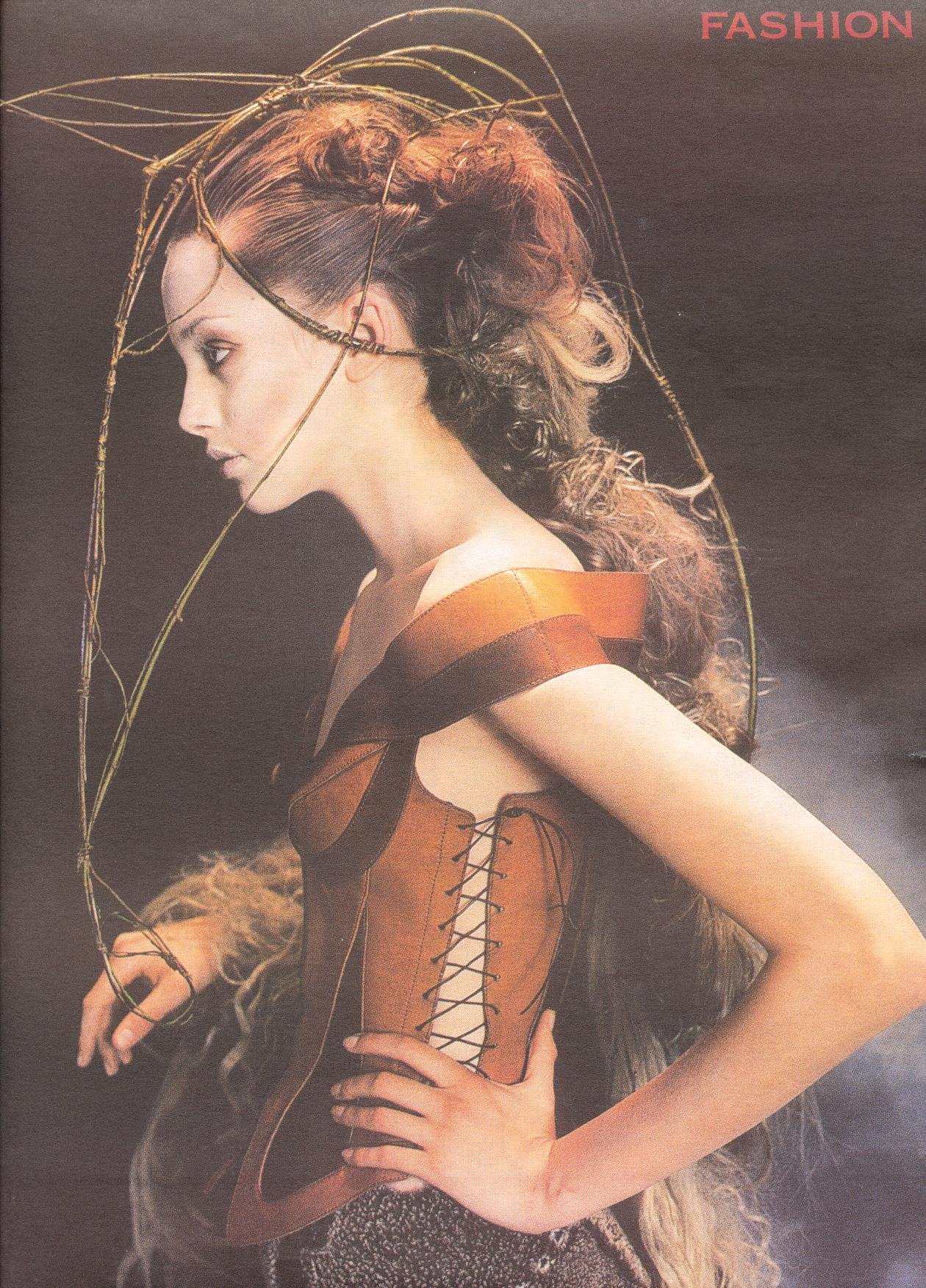 whitaker-malem-fashion-formed-leather-saddle-gilet-bustier-es-magazine.jpg