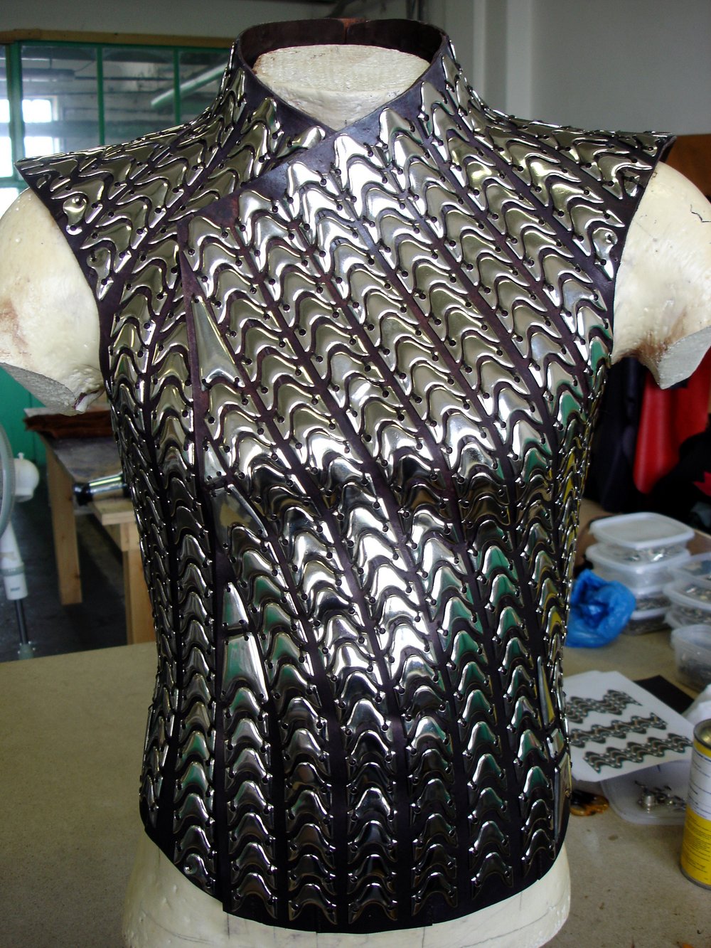 whitaker-malem-movie-eragon-leather-metal-armour-costume-02.jpg
