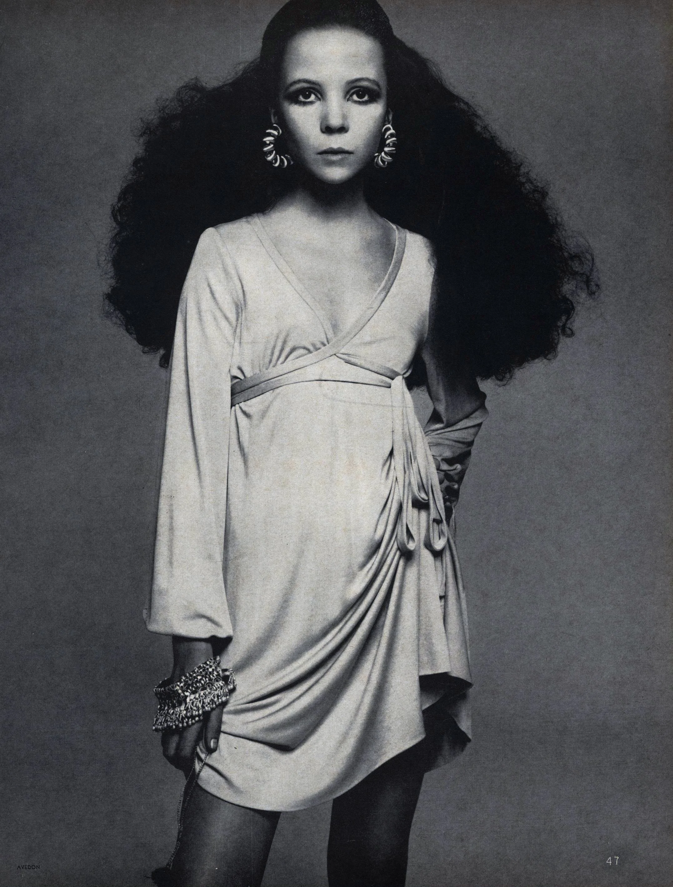 Vogue (Jan 15, 1968)_avedon_tree_47.jpg