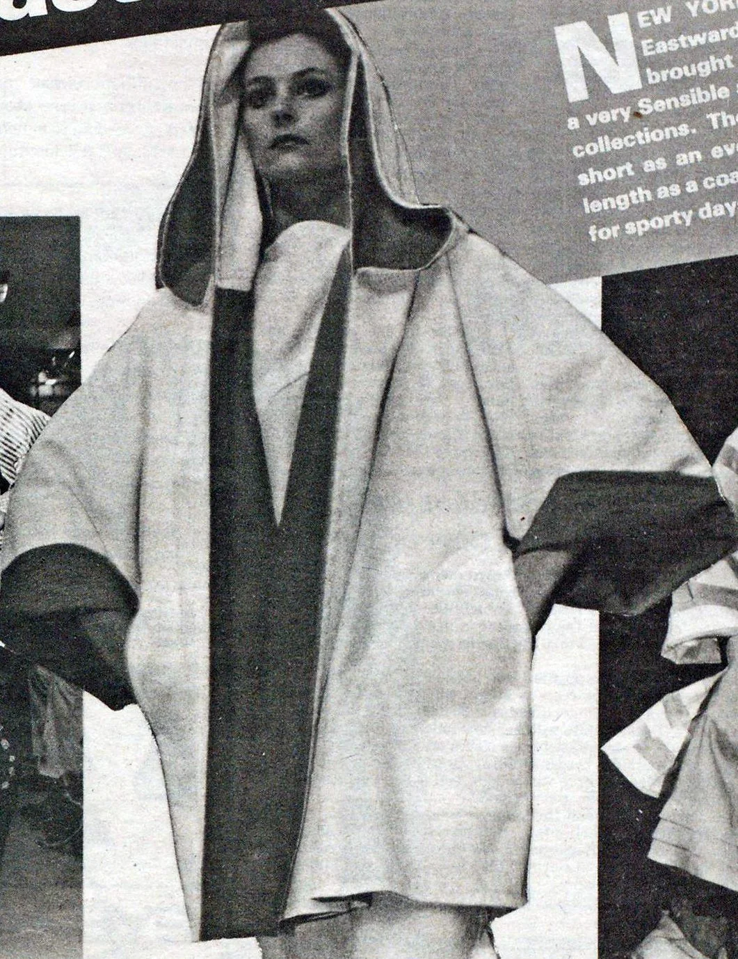 WWD (Nov 11, 1981)- 1_shamask.jpg