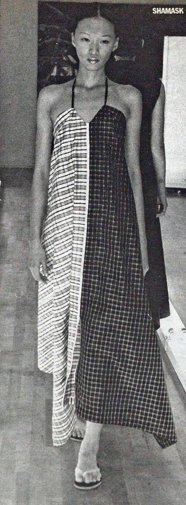 WWD(Nov 9, 1998)_.jpg