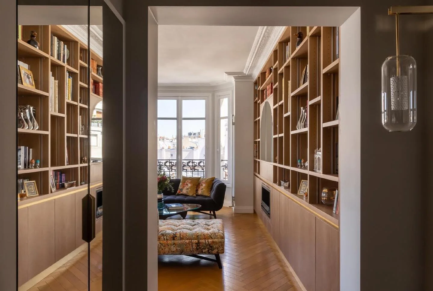@interieurschomet : Projet priv&eacute; &laquo;&nbsp;Passy  110 m2&nbsp;&raquo;

R&eacute;novation compl&egrave;te d&rsquo;un duplex
Salon chemin&eacute;e biblioth&egrave;que.
&mdash;&mdash;&mdash;&mdash;&mdash;&mdash;&mdash;&mdash;&mdash;&mdash;&mda